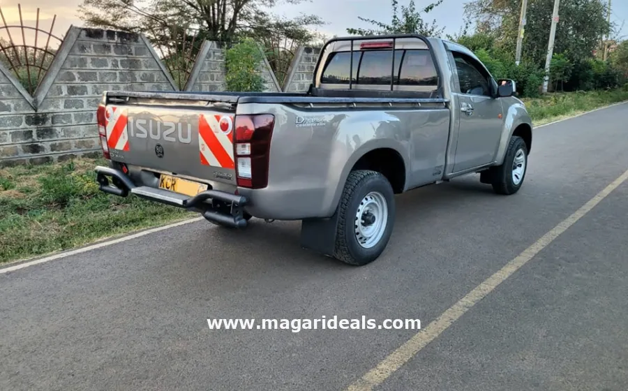 Isuzu D-max in Kenya for Sale | Magari Deals