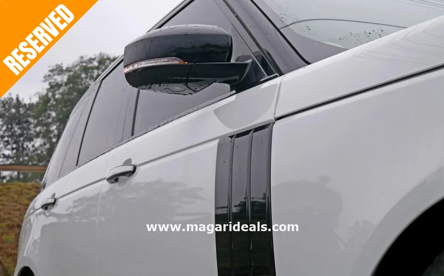  RANGE ROVER VOGUE with SUNROOF in Kenya for Sale | Magari Deals