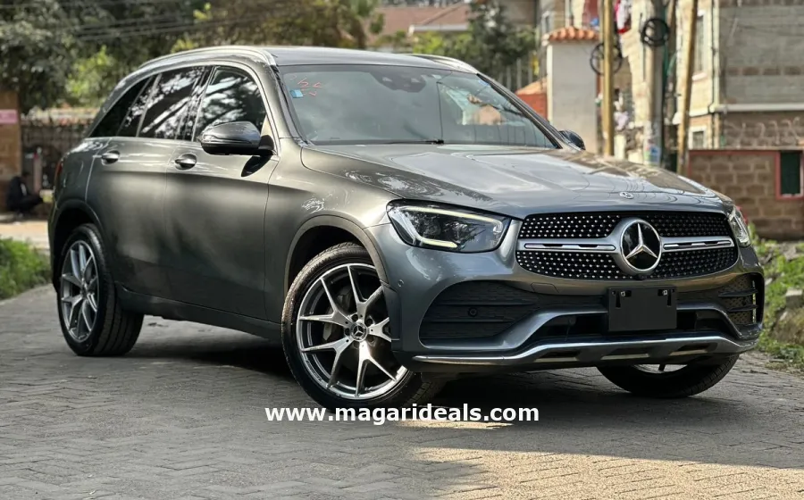 2019 MERCEDES BENZ GLC 300 4MATIC in Kenya for Sale | Magari Deals