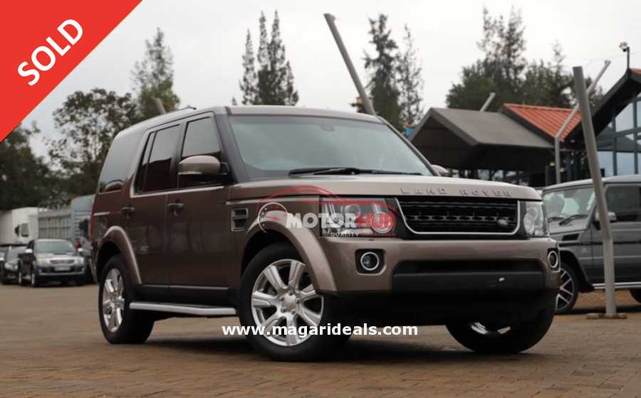LAND ROVER DISCOVERY 4 HSE SDV6 with SUNROOF  for Sale | Magari Deals
