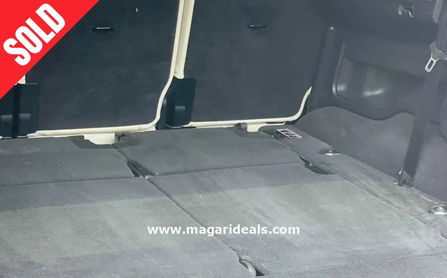 Land Rover Discovery 4 SDV6 HSE in Kenya for Sale | Magari Deals