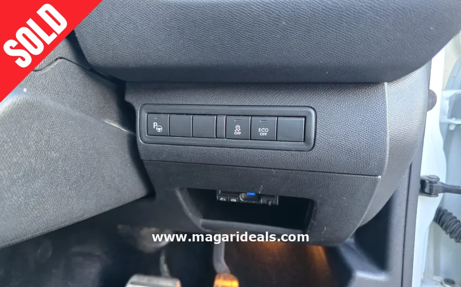 2017 PEUGEOT 308 1990 HDI in Kenya for Sale | Magari Deals
