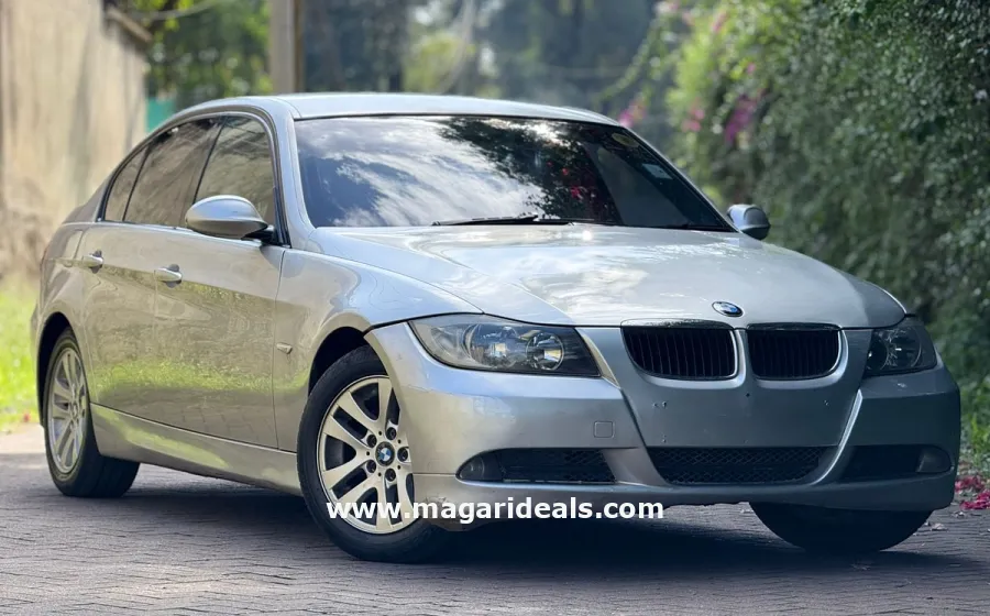 BMW 320i 2005 Model  in Kenya for Sale | Magari Deals