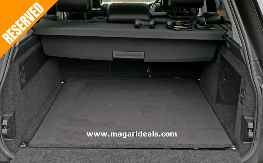  RANGE ROVER VOGUE with SUNROOF in Kenya for Sale | Magari Deals