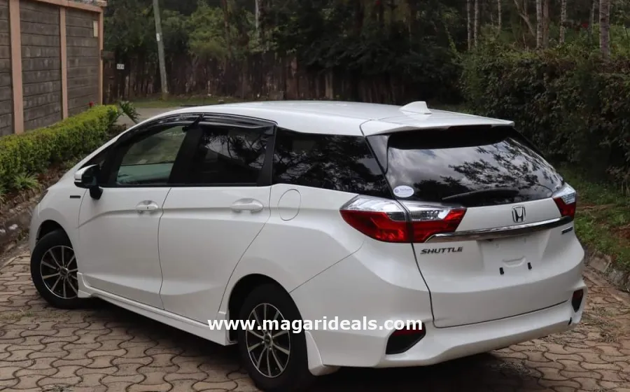 HONDA FIT  shuttle in Nairobi Kenya for Sale in Kenya for Sale | Magari Deals