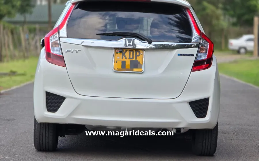 2016 HONDA FIT in Nairobi for Sale in Kenya for Sale | Magari Deals