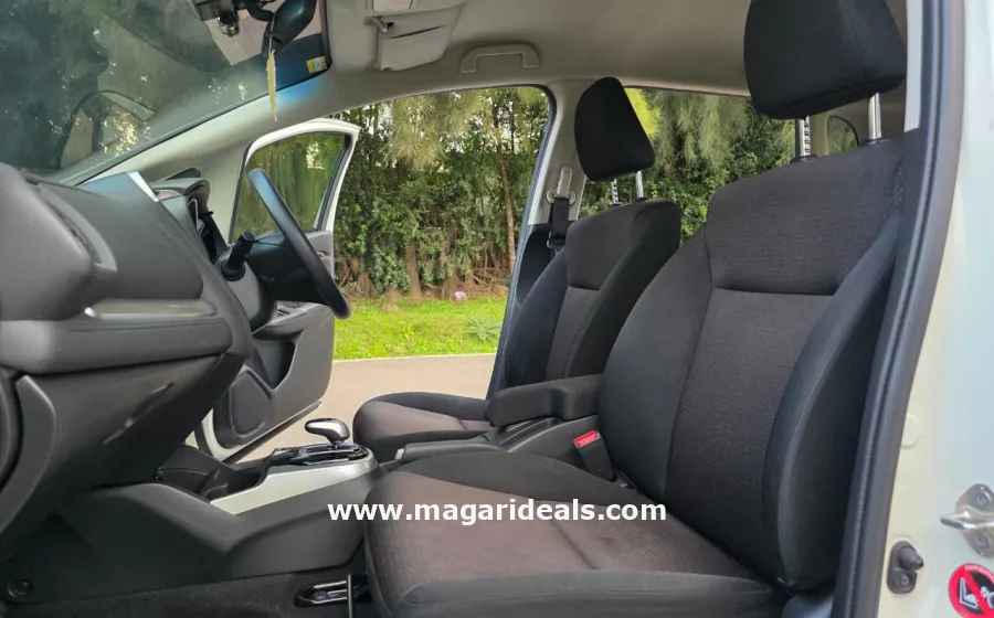 2016 HONDA FIT in Nairobi for Sale in Kenya for Sale | Magari Deals