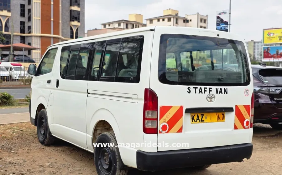 TOYOTA HIACE in Kenya in Kenya for Sale | Magari Deals
