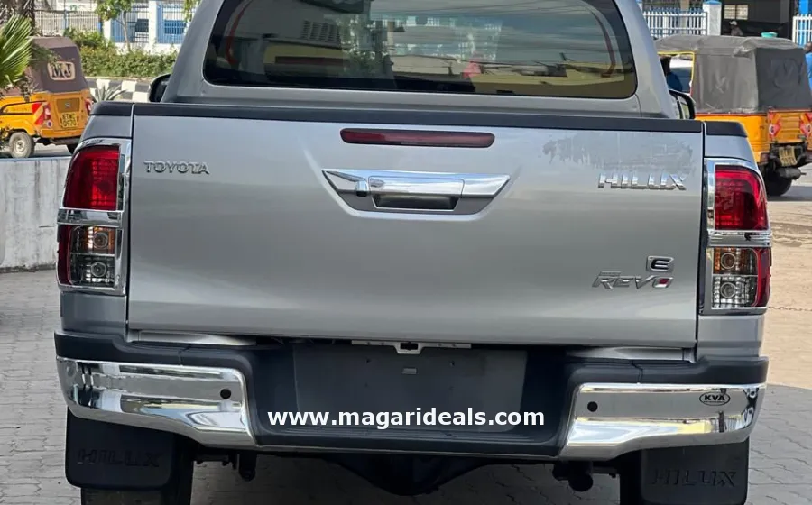 TOYOTA HILUX DC 2017 Model Manual Transmission in Kenya for Sale | Magari Deals