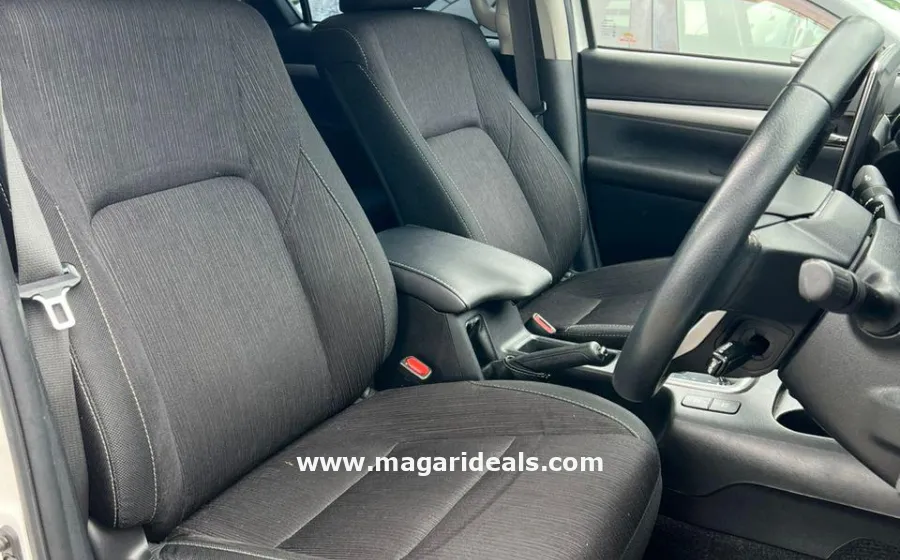 TOYOTA HILUX DC 2018 Model 2400cc White in Kenya for Sale | Magari Deals
