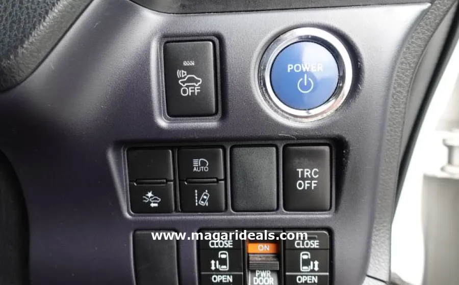 Toyota Noah Hybrid in Kenya for Sale | Magari Deals