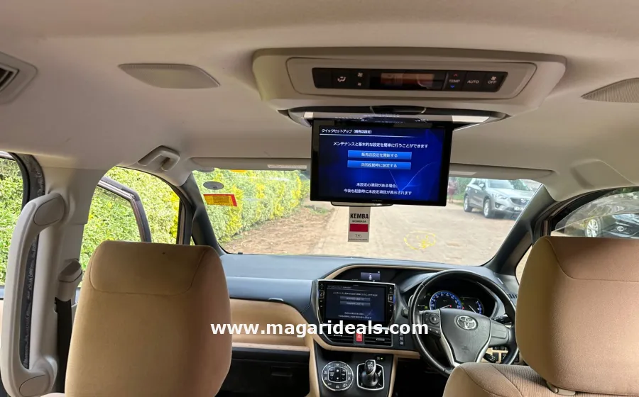 Toyota Noah Hybrid 2016 7 seater in Kenya for Sale | Magari Deals