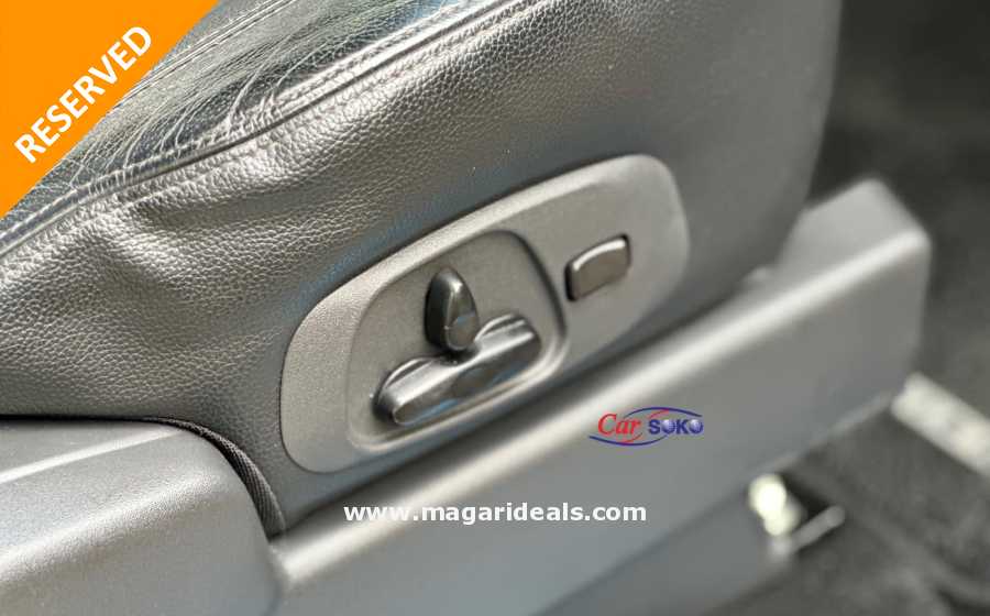 MITSUBISHI PAJERO DI-D SUPER EXCEED with SUNROOF  for Sale in Kenya | Magari Deals