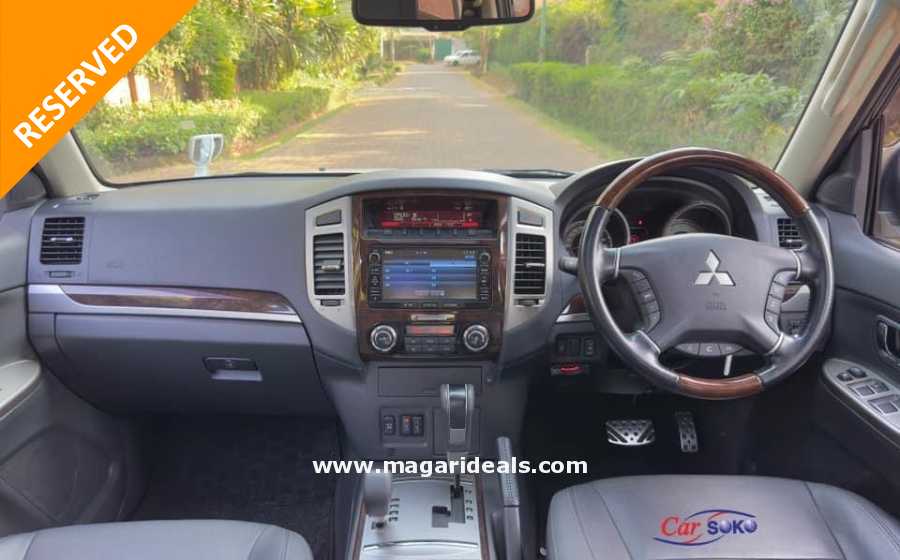MITSUBISHI PAJERO DI-D SUPER EXCEED with SUNROOF  for Sale in Kenya | Magari Deals