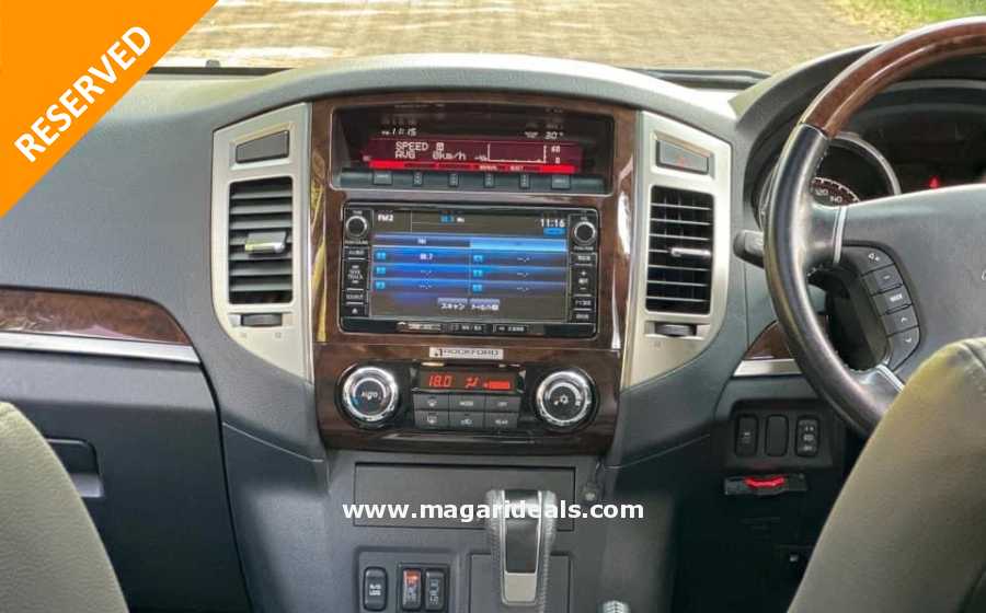 MITSUBISHI PAJERO DI-D SUPER EXCEED with SUNROOF  for Sale in Kenya | Magari Deals