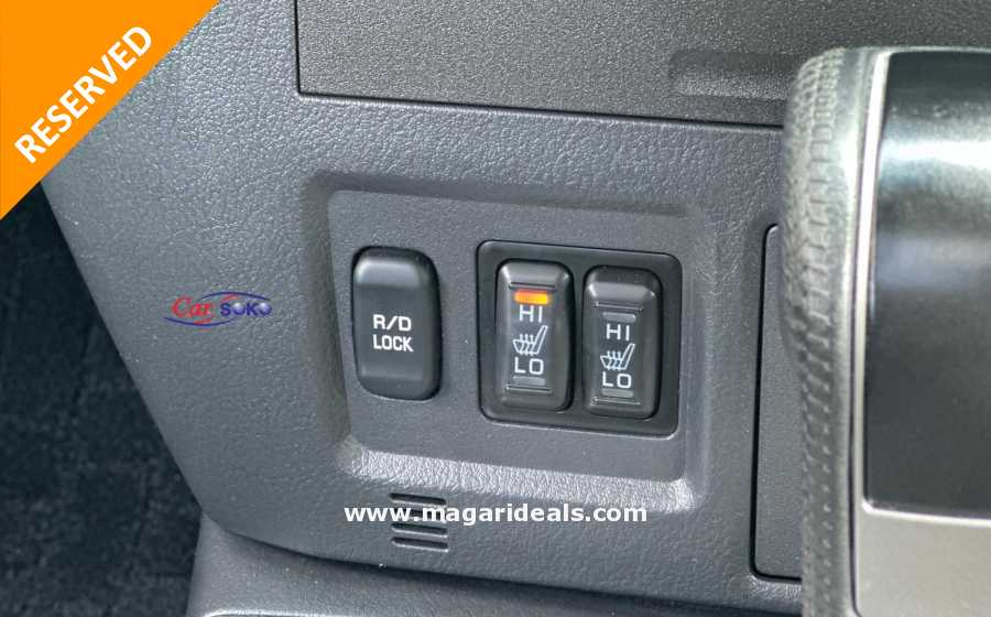 MITSUBISHI PAJERO DI-D SUPER EXCEED with SUNROOF  for Sale in Kenya | Magari Deals
