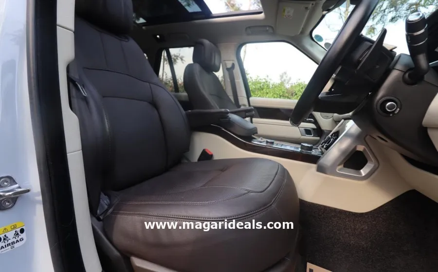 Land Rover Range Rover Vogue in Kenya for Sale | Magari Deals