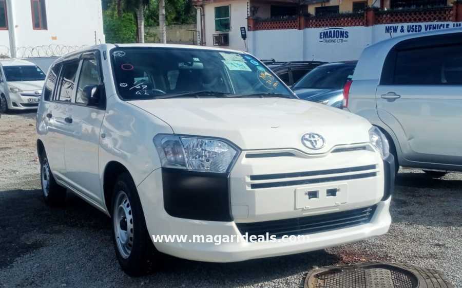 Toyota Fielder for Sale | Magari Deals